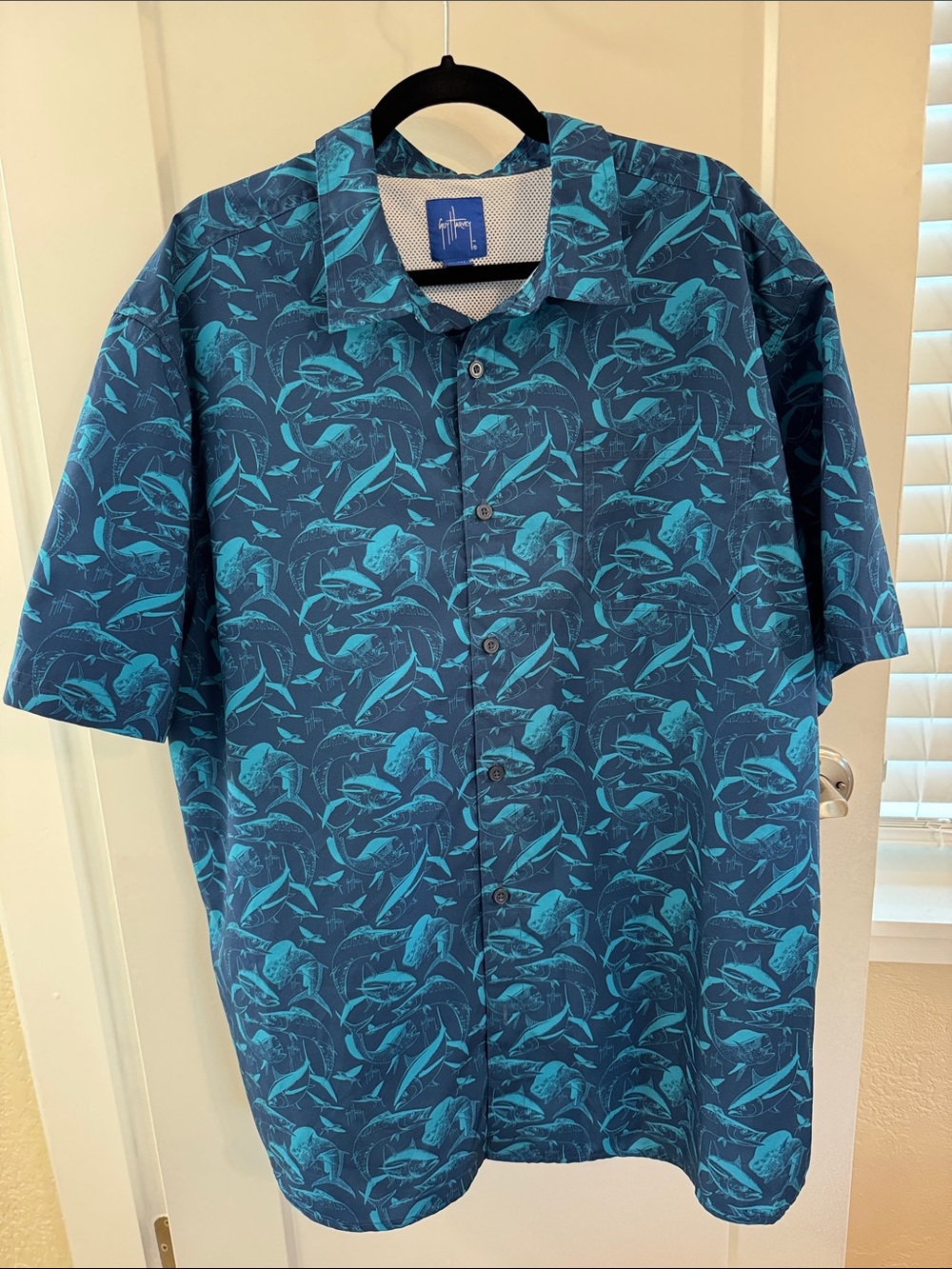 Guy Harvey Fish Print Short-Sleeve Button-Down Fishing Shirt